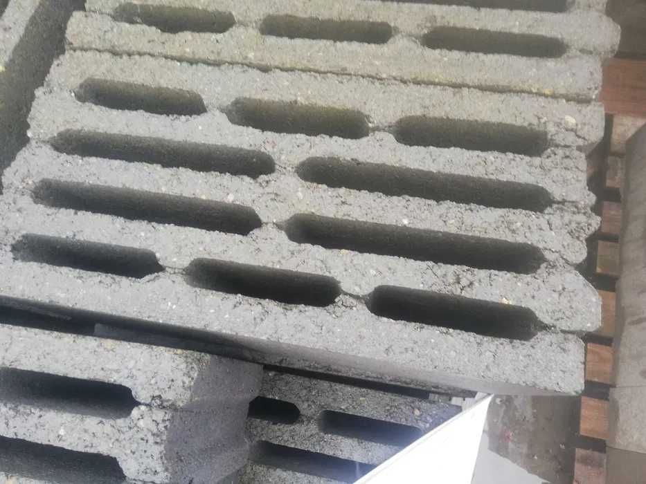Pustaki betonowo-szlakowe 19 x 19 x 39