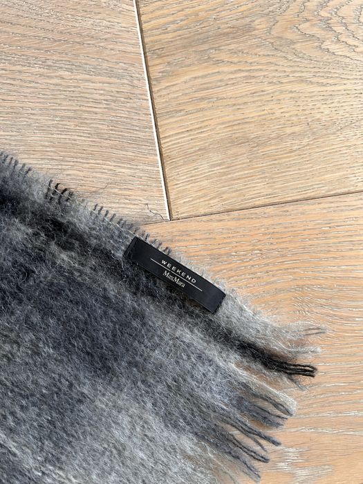 Wełniany szal Max Mara