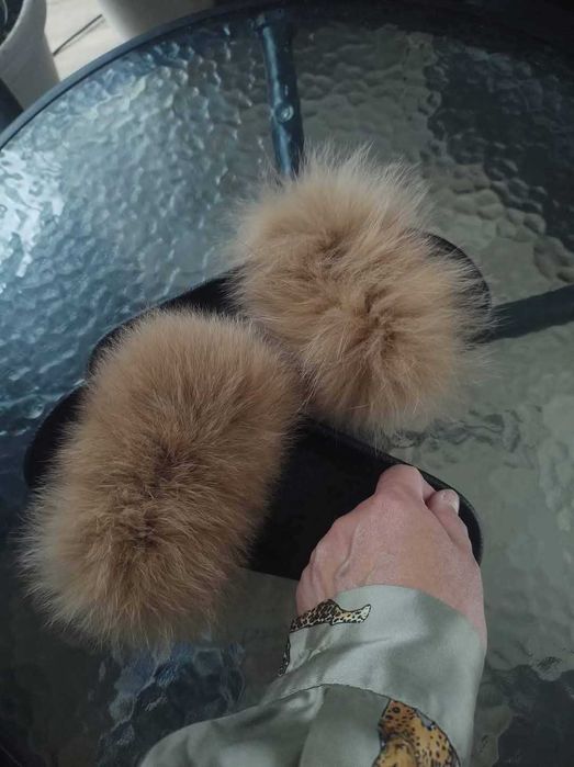 Klapki 100 futro z lisa