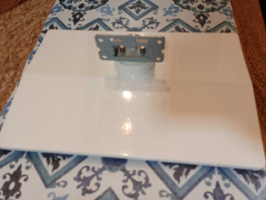 Stojak pod telewizor Samsung