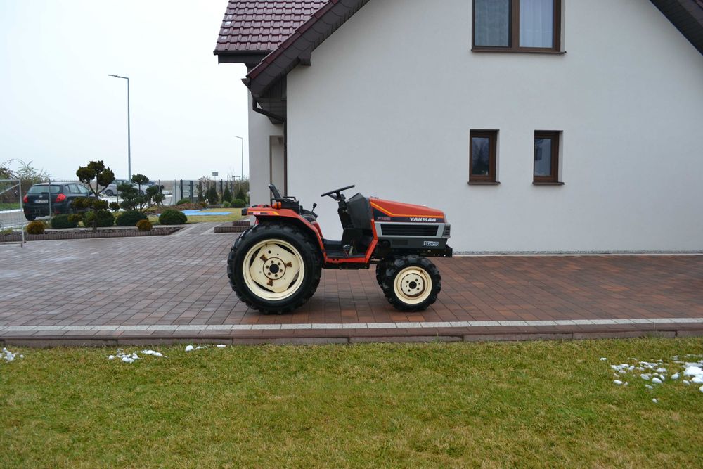 Traktorek japoński mini traktor Hinomoto Kubota