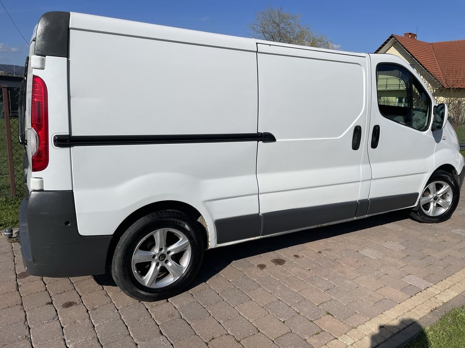 Renault Trafic 2.0 CDT 115KM 6 -biegowa L2 H1 Long