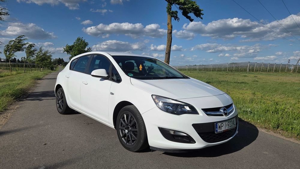Opel Astra J 1.4 benzyna 2013 r. hatchback