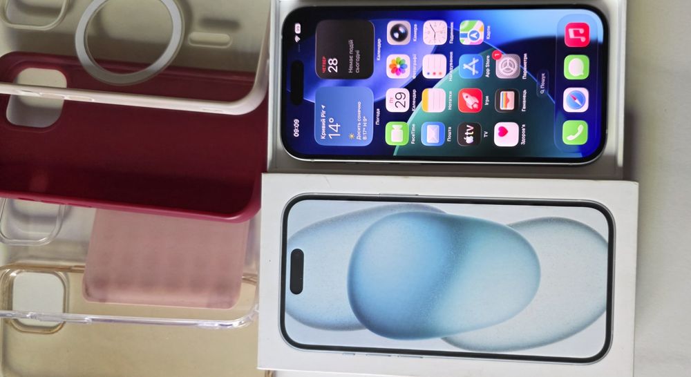 Продам смартфон Apple iPhone 15 128Gb