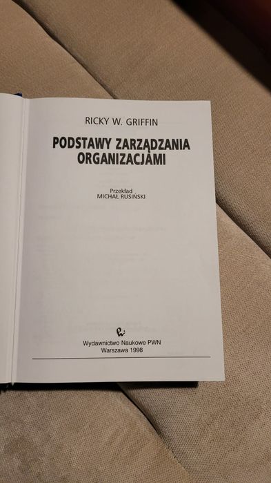 Griffin "Podstawy zarządzania organjzacjami"