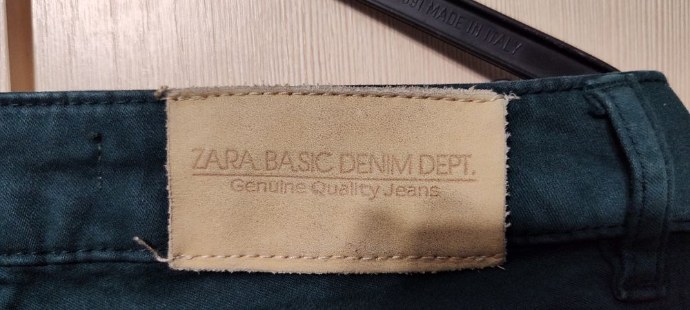 Spodnie dżinsowe ZARA r. 34 butelkowa zieleń