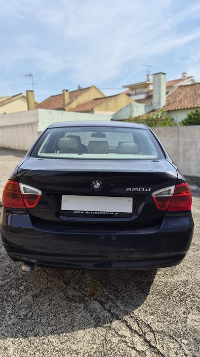 BMW 320 — fotografia 4