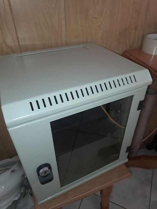 Szafa Rack Triton
