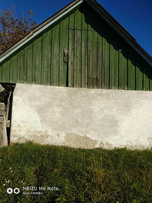 Будинок під дачу або для проживання