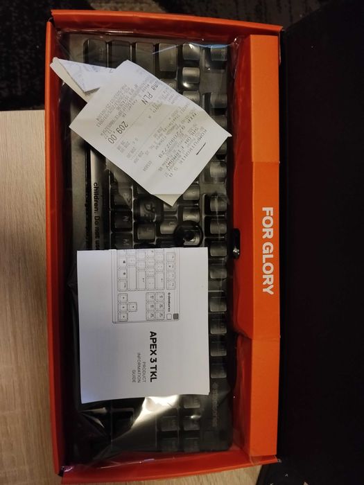 SteelSeries Apex 3 TKL ( Gwarancjia ) .