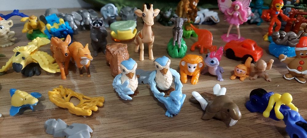 Іграшки   кіндер