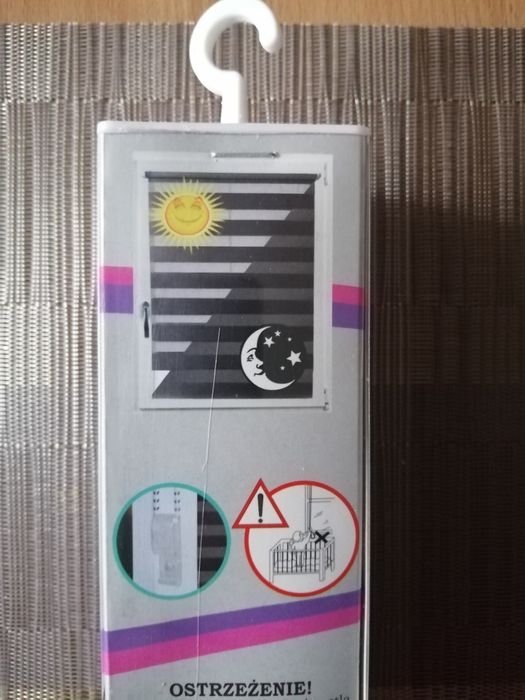 Roleta dzień / noc, szara. 70 na 130 cm.