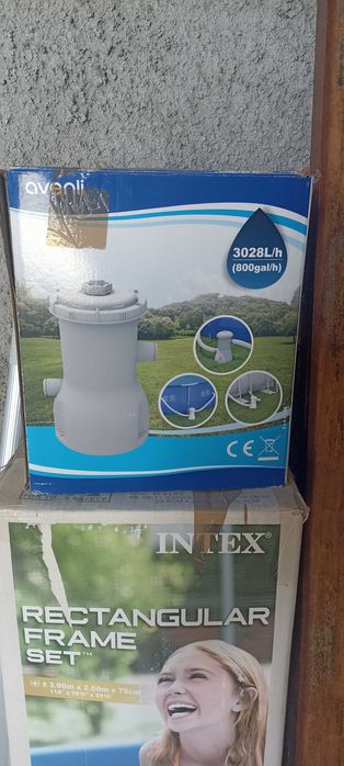 Piscina 3mx2m, com acessórios