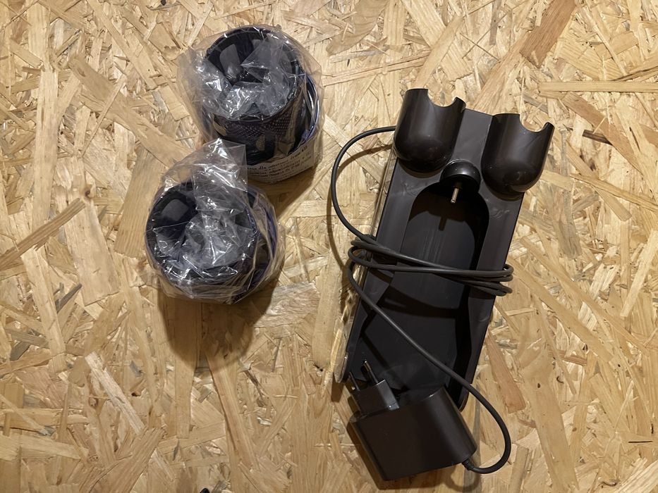 Sprzedam odkurzacz Dyson v10