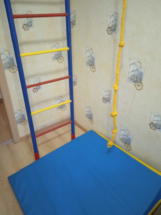 Спортивний куток дитячий