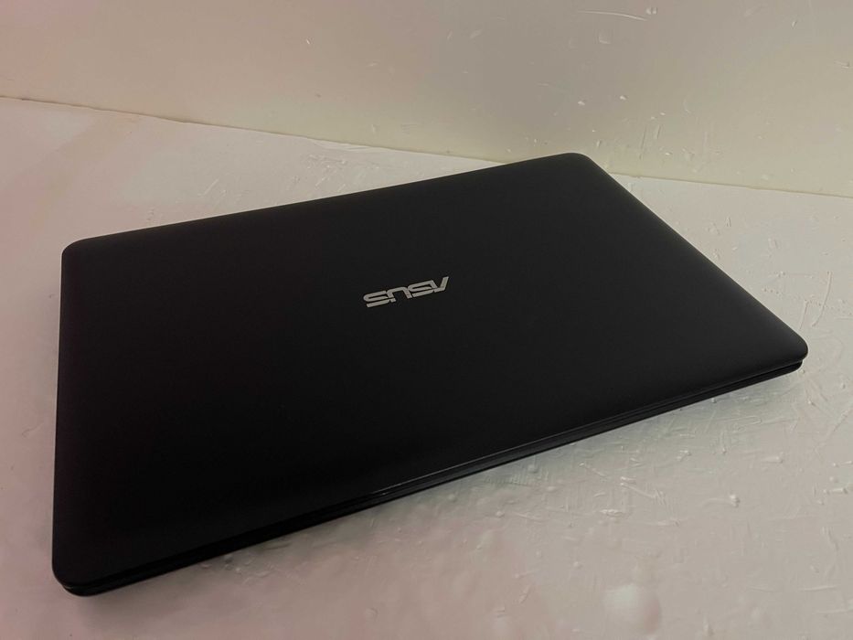 17.3" Экран!!  БОЛЬШОЙ ASUS X751B / Мощный проц. 9" покол / 8 RAM / SSD / + ГАРАНТИЯ!
