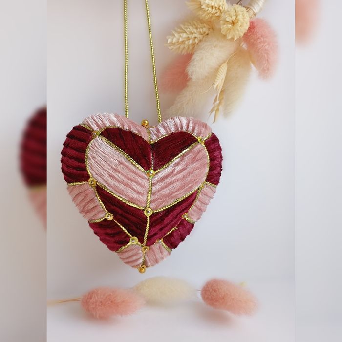 Новорічні іграшки