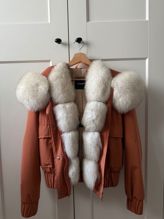 Kurtka z futrem, rozmiar M, Piękny kolor