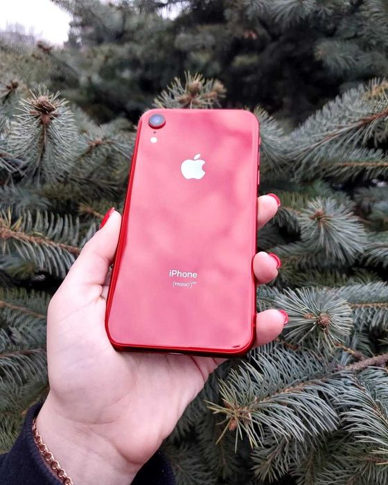 iPhone XR Product RED 97% батарея