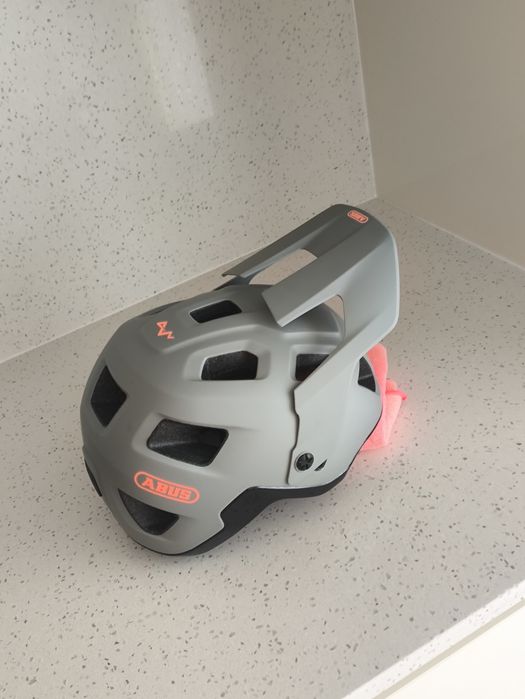Capacete BTT Abus Modrop