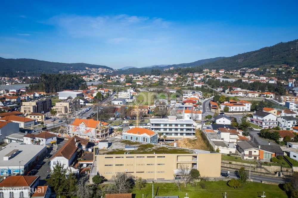 Comércio, oportunidade de investimento no Centro Comercial Barrosel...