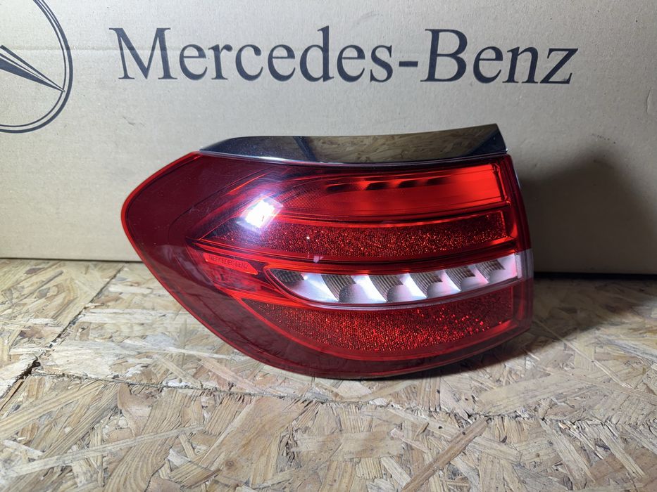 Фонар стоп led Mercedes W213 караван європа