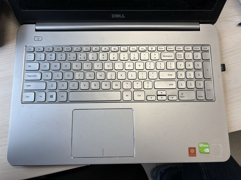 Dell inspiron 15 7537