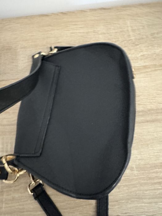 Czarna torebka cloe