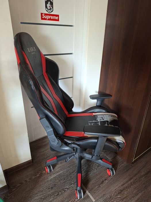 Krzesło diablo czerwono czarne