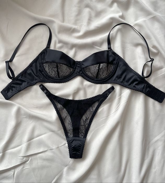 Набір нижньої білизни комплект білизни ліф та трусики стрінги