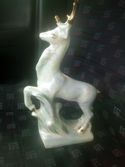 Антикваріат олень