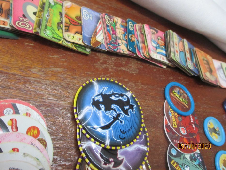 Lote de tazos de diversas colecções