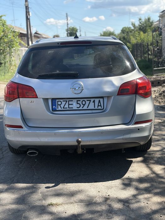 opel astra sports tourer