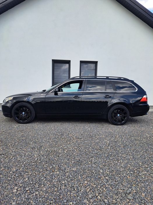 BMW E61 530D 2006 300hp Manual Xenon Panorama  Hak