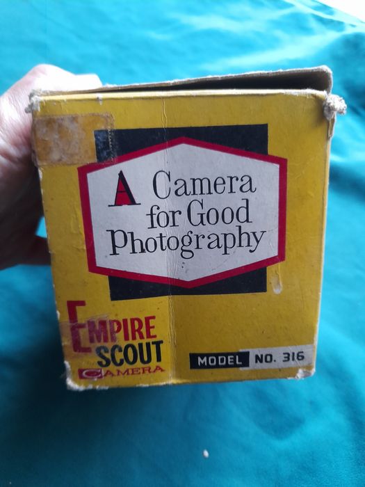 Máquina fotográfica Empire Scout
