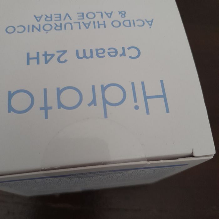 Cream hidrata 24H Ácido Hialurónico & Aloe Vera da deliplus