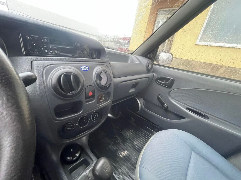 Dacia Solenzo ( Ideal )