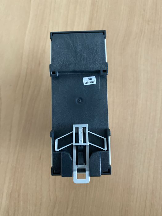 Acoplador KNX Merten Koupler Reg-K 680204