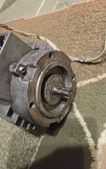 Электродвигатель