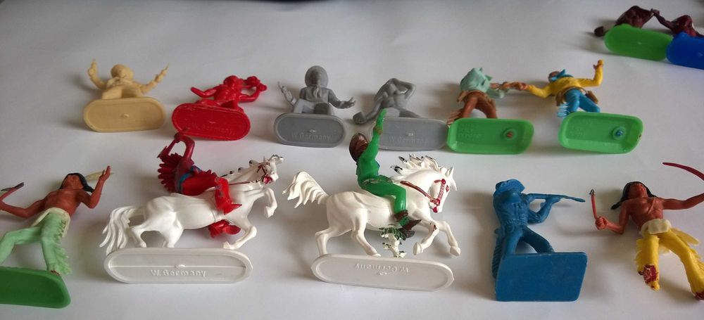 Figurki Żołnierzyki Indianie Kowboje West Germany