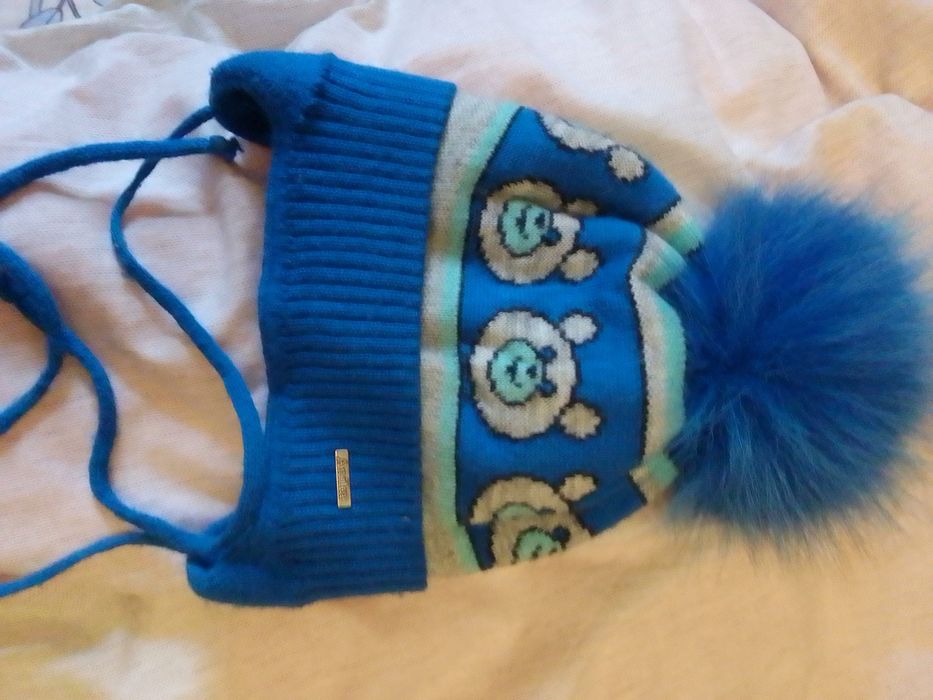 Детская теплая шапка