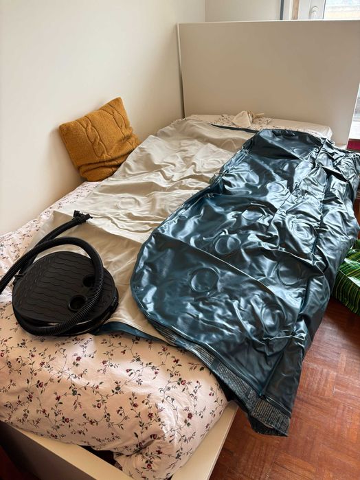 Colchão de campismo casal Decathlon + bomba manual — usado uma vez