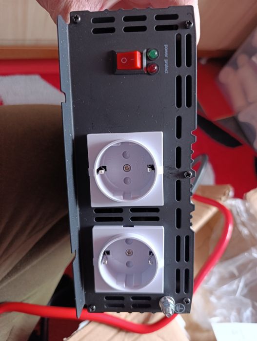 інвертор Melchioni MKC-3000-24 (модифікована синусоїда)