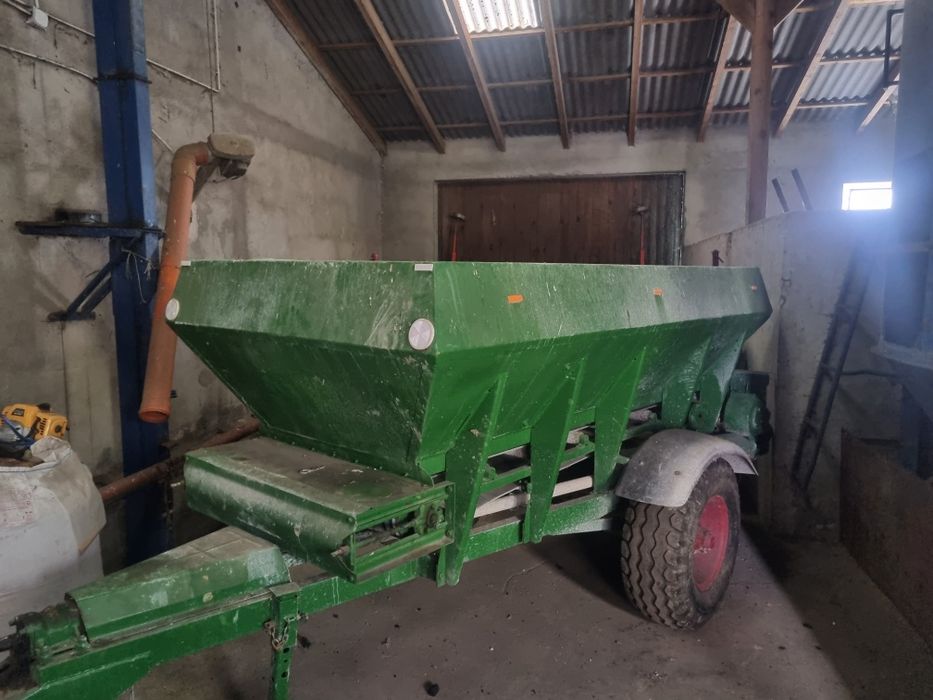 Rosiewicz wapna RCW 3