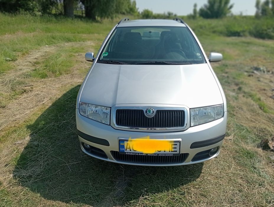 Продам автомобіль  Шкода Фабія