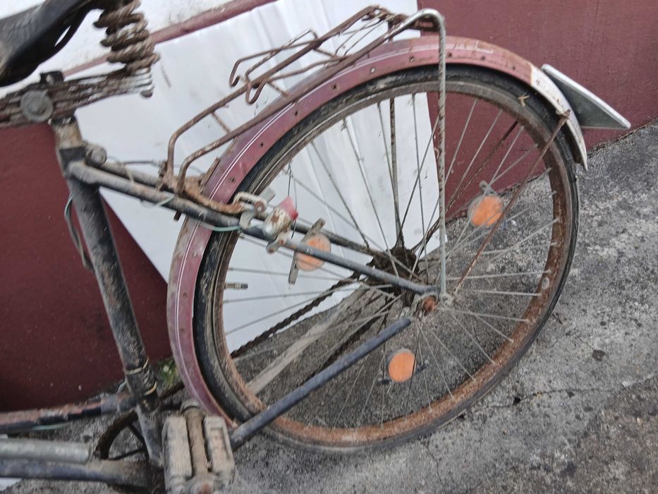 Bicicleta Pasteleira para restauro