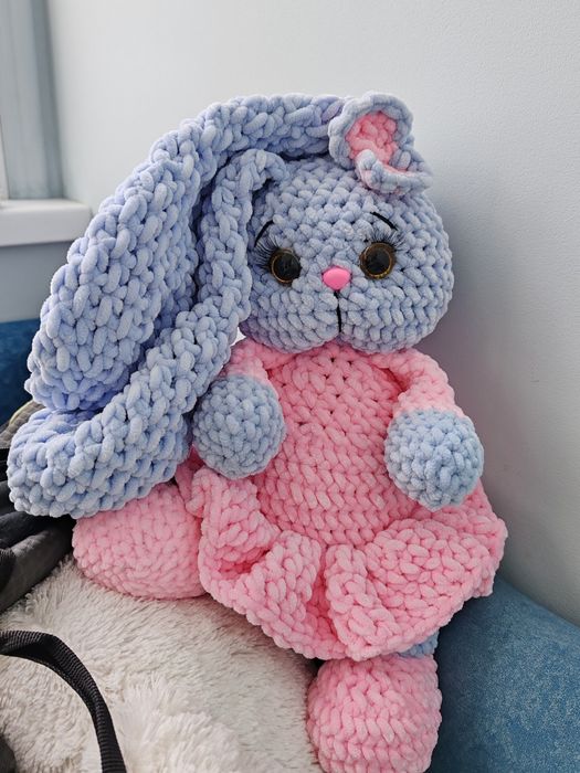 Игрушки мягкие глазастики