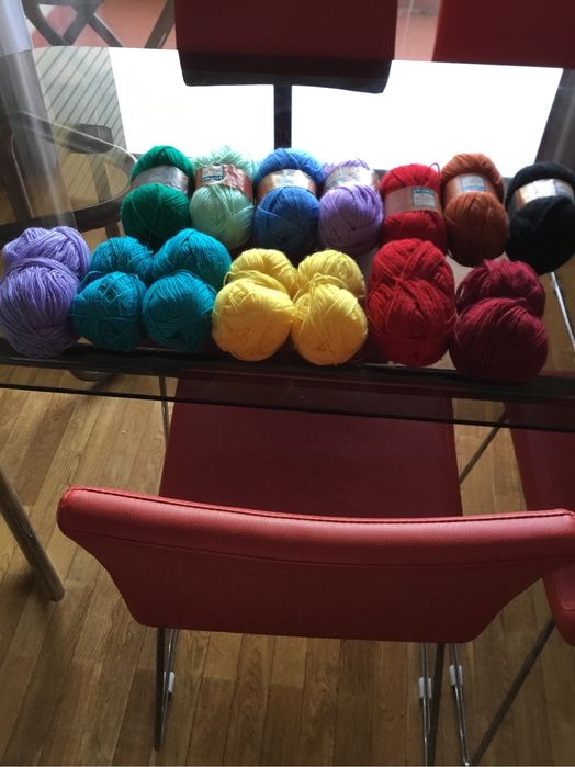 Novelos de lã marca Coral