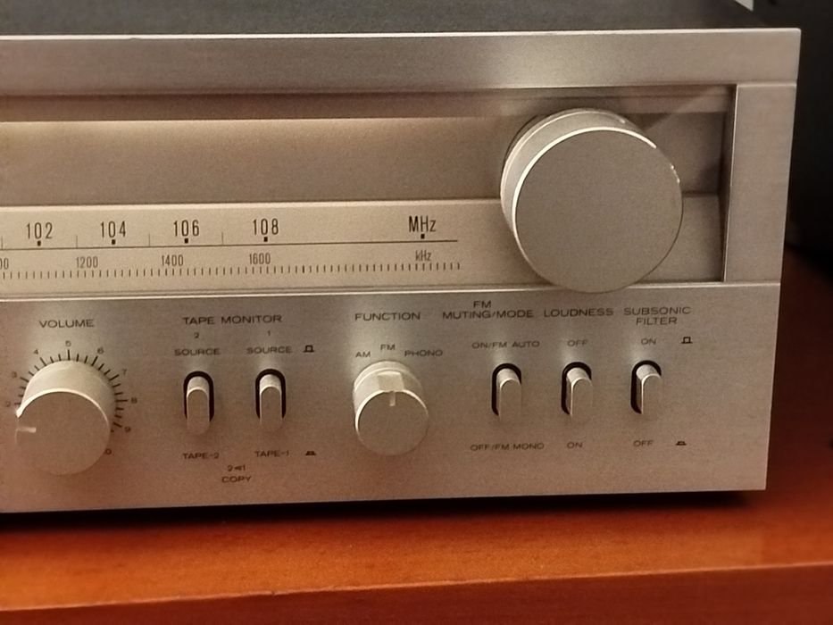 Hitachi SR-504 - Receiver - Amplificador
