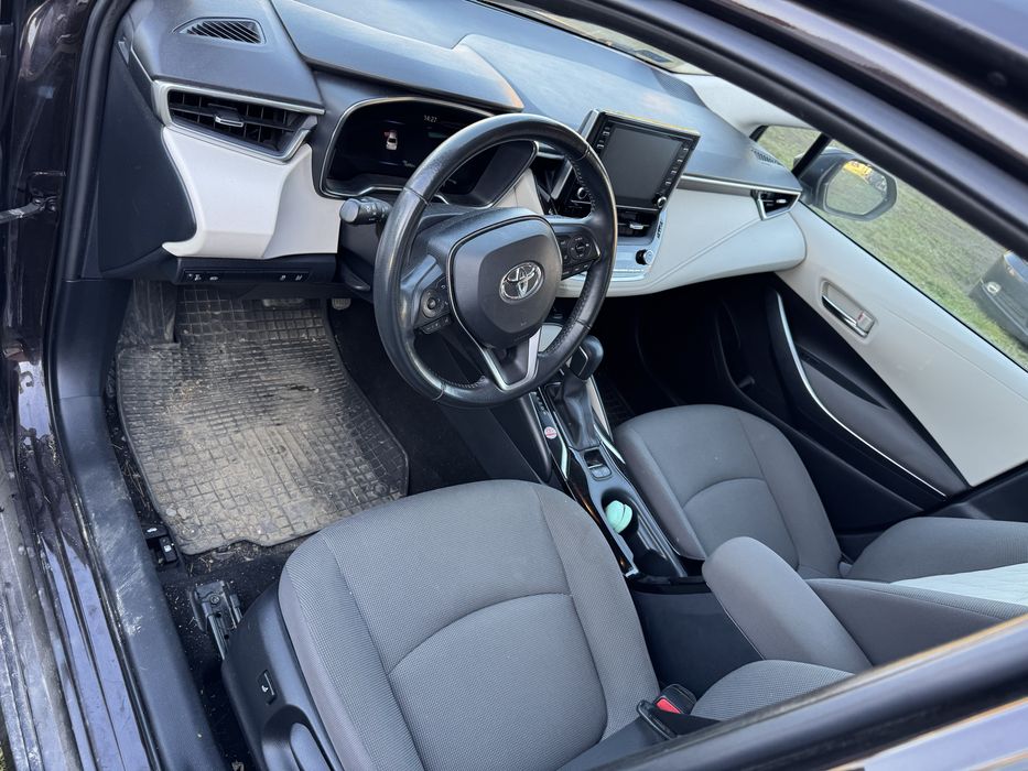 Toyota Corolla Sedan